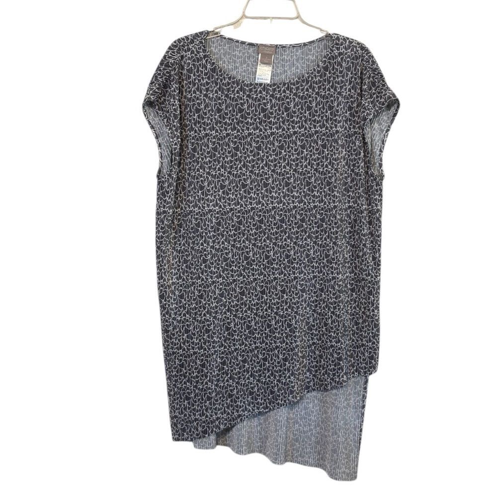 Chico’s Travelers Crinkle Pleat Cap Sleeve Asymmetrical Tunic Top